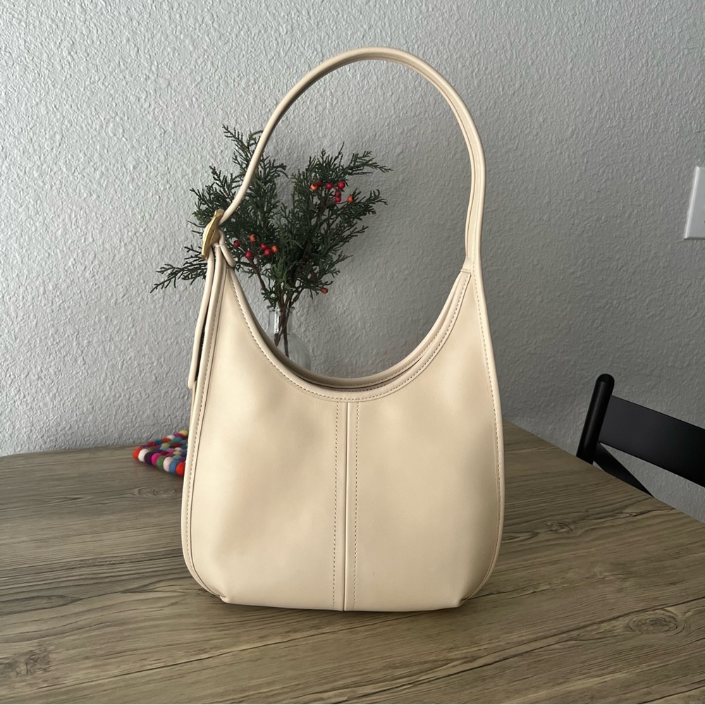Coach Ergo in Ivory